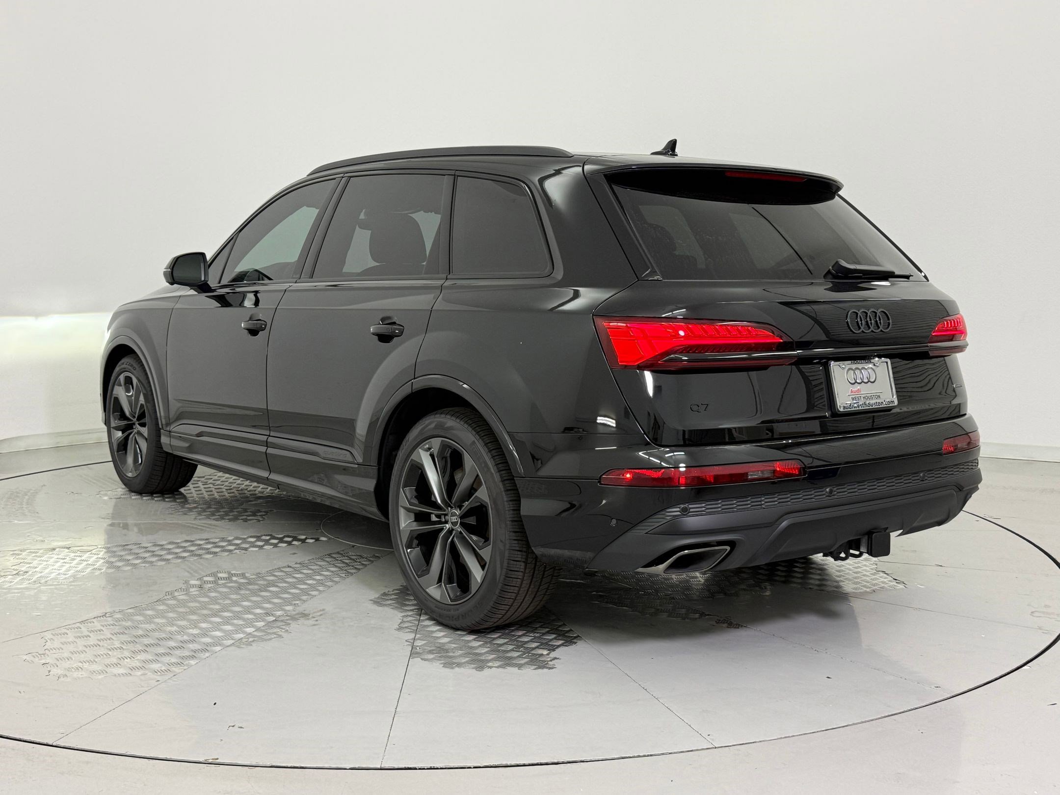 New 2026 Audi Q7 3.0T Premium Plus AWD/4WD image 3