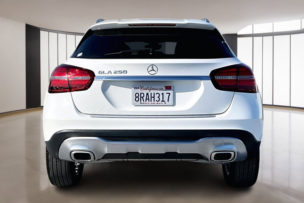 Used 2019 Mercedes-Benz GLA 250 w/ Premium Package image 5