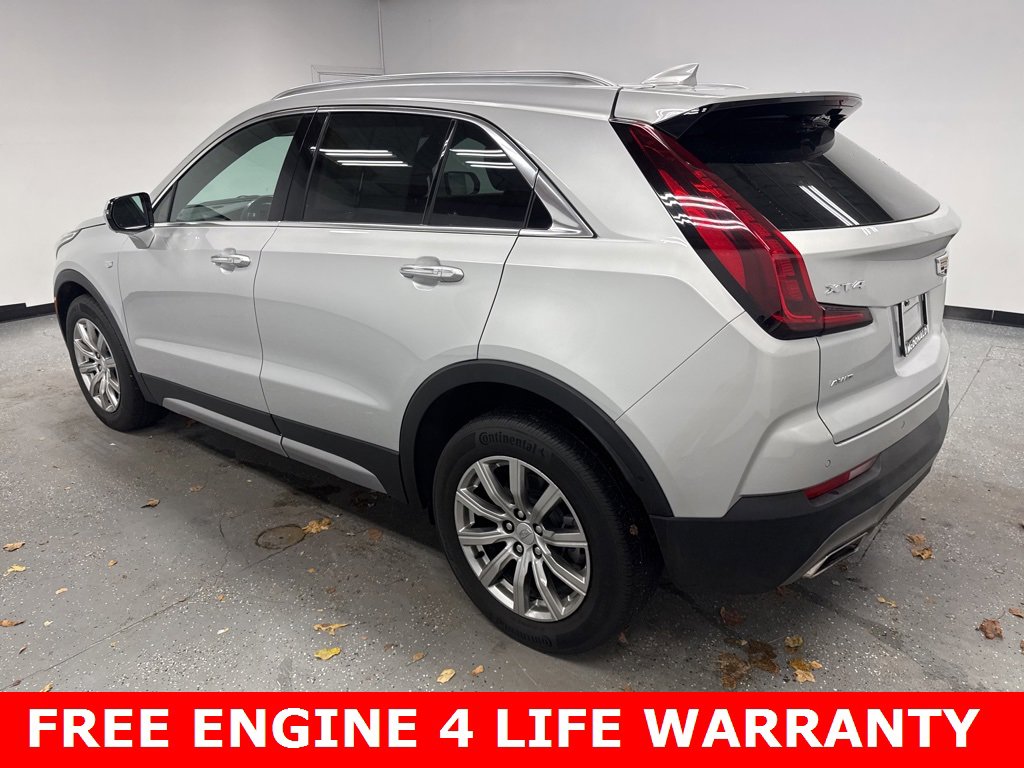Used 2022 Cadillac XT4 Premium Luxury w/ Enhanced Visibility Package image 4