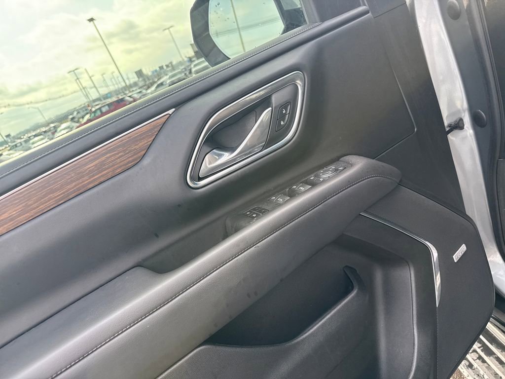 Used 2023 Chevrolet Tahoe High Country image 14