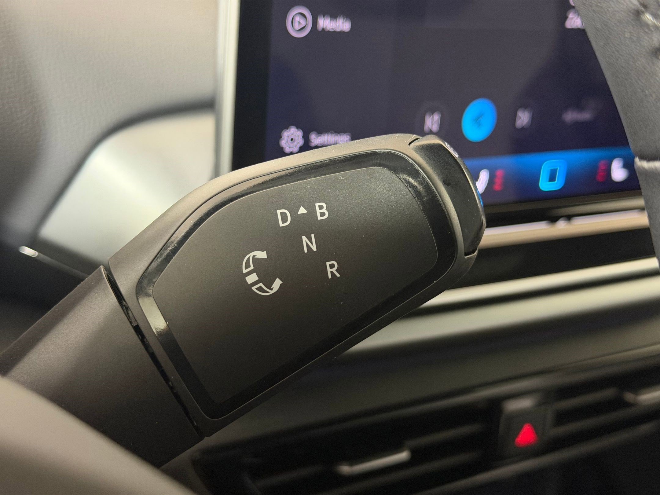 Used 2025 Volkswagen ID.4 Pro image 24