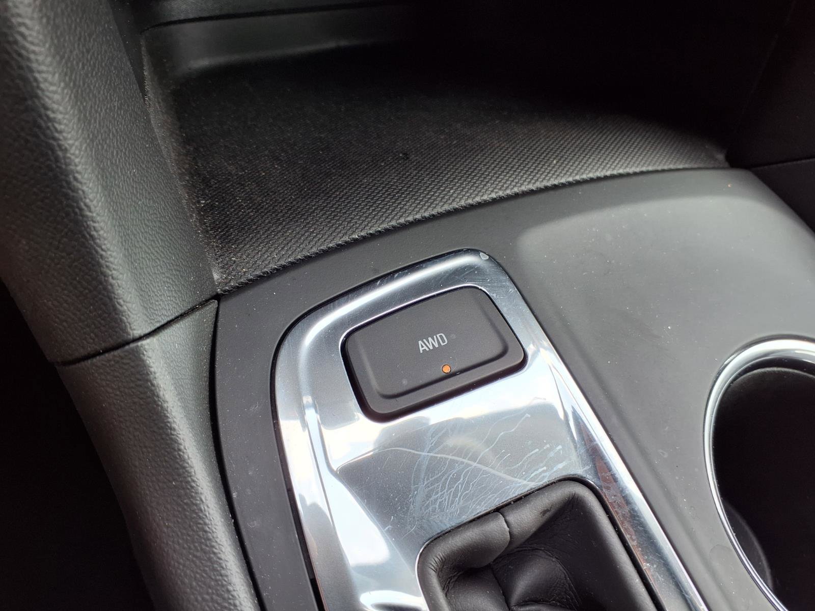 Used 2023 Chevrolet Equinox LS image 13