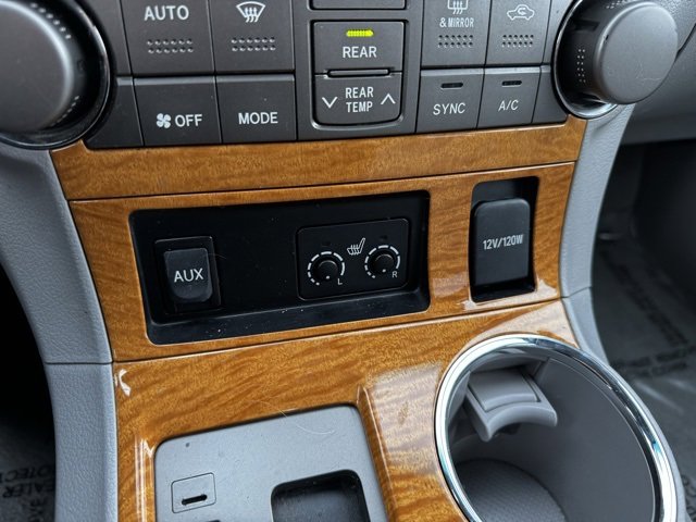 Used 2010 Toyota Highlander Limited image 20