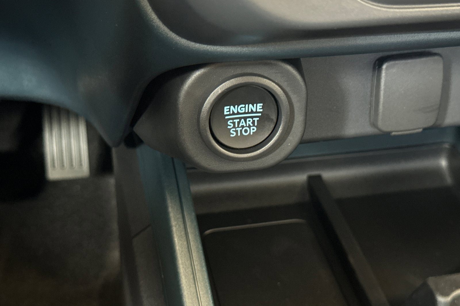 New 2025 Ford Maverick XLT w/ XLT Luxury Package image 21