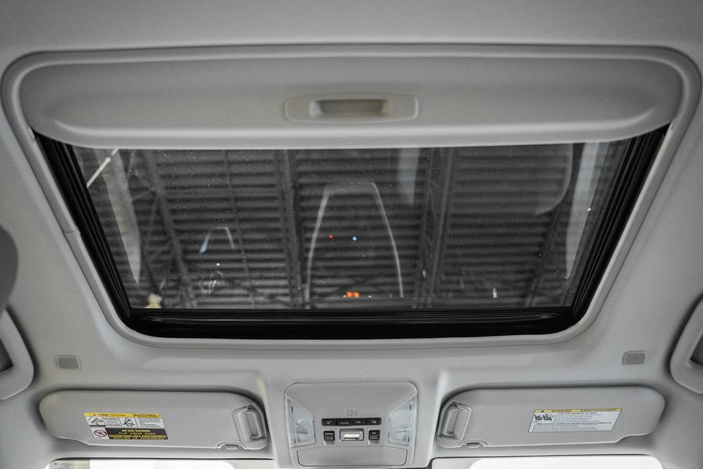 Used 2025 Toyota RAV4 XLE w/ Convenience Package AWD/4WD image 31
