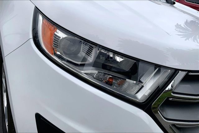 Used 2016 Ford Edge SE image 28