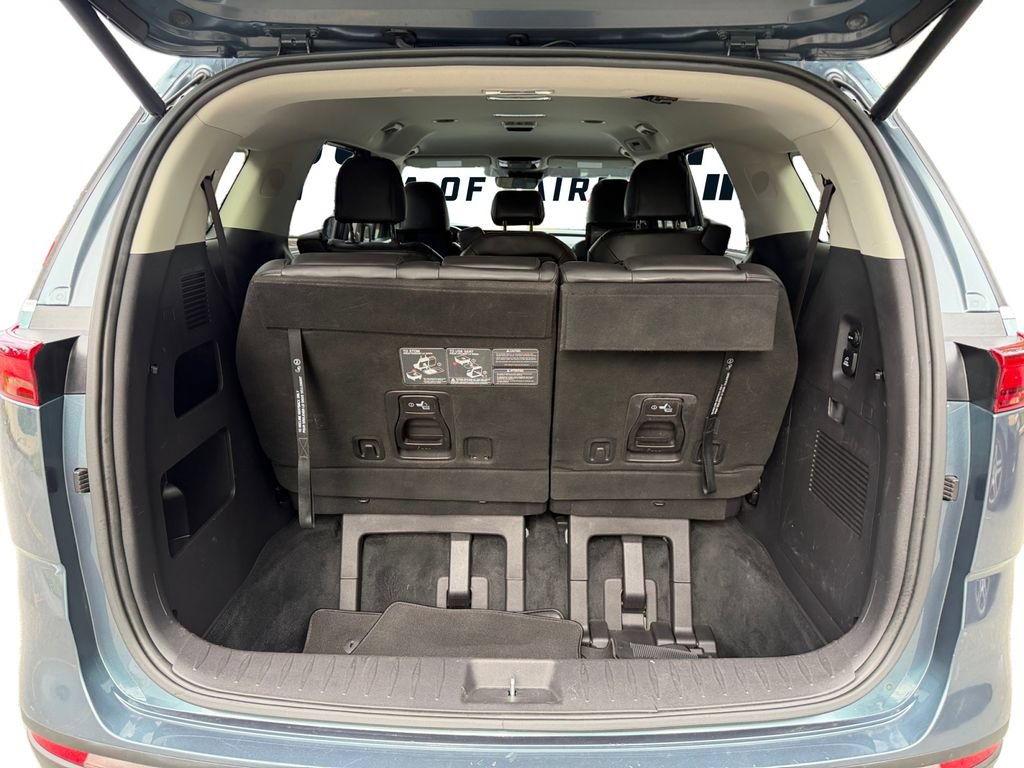 Certified 2022 Kia Carnival SX FWD image 11