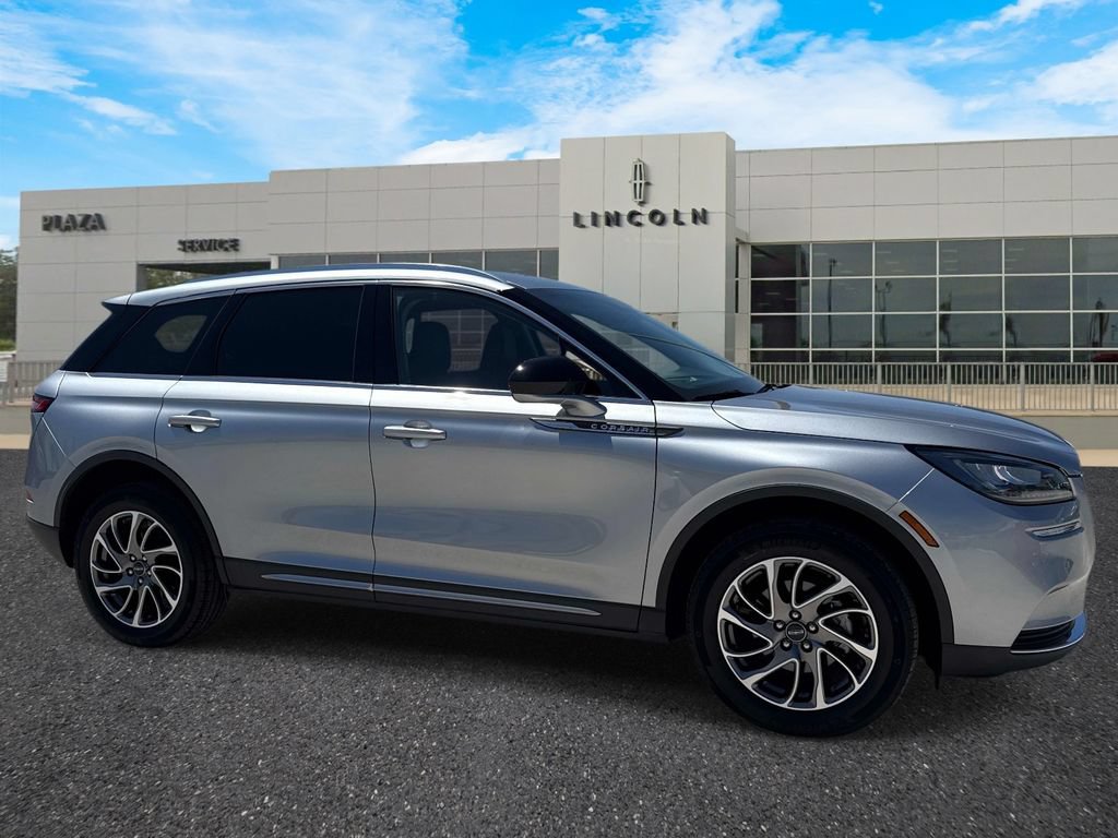 Certified 2022 Lincoln Corsair AWD w/ Equipment Group 101A image 1