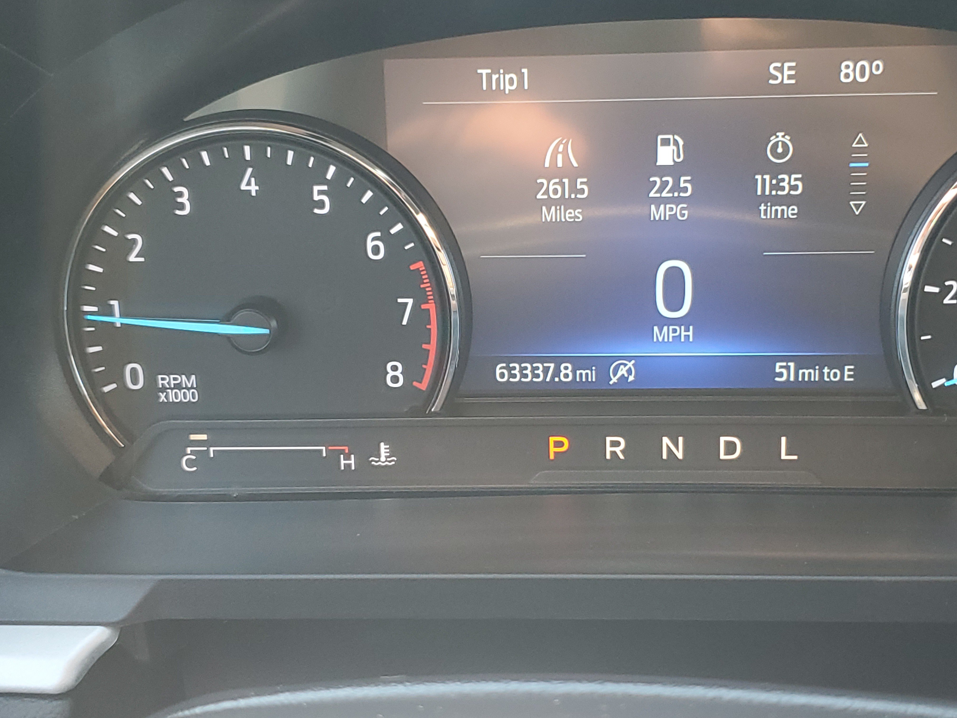 Used 2023 Ford Explorer XLT w/ Equipment Group 202A AWD/4WD image 28