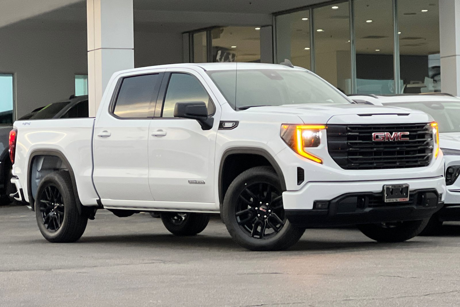 New 2026 GMC Sierra 1500 Elevation image 2