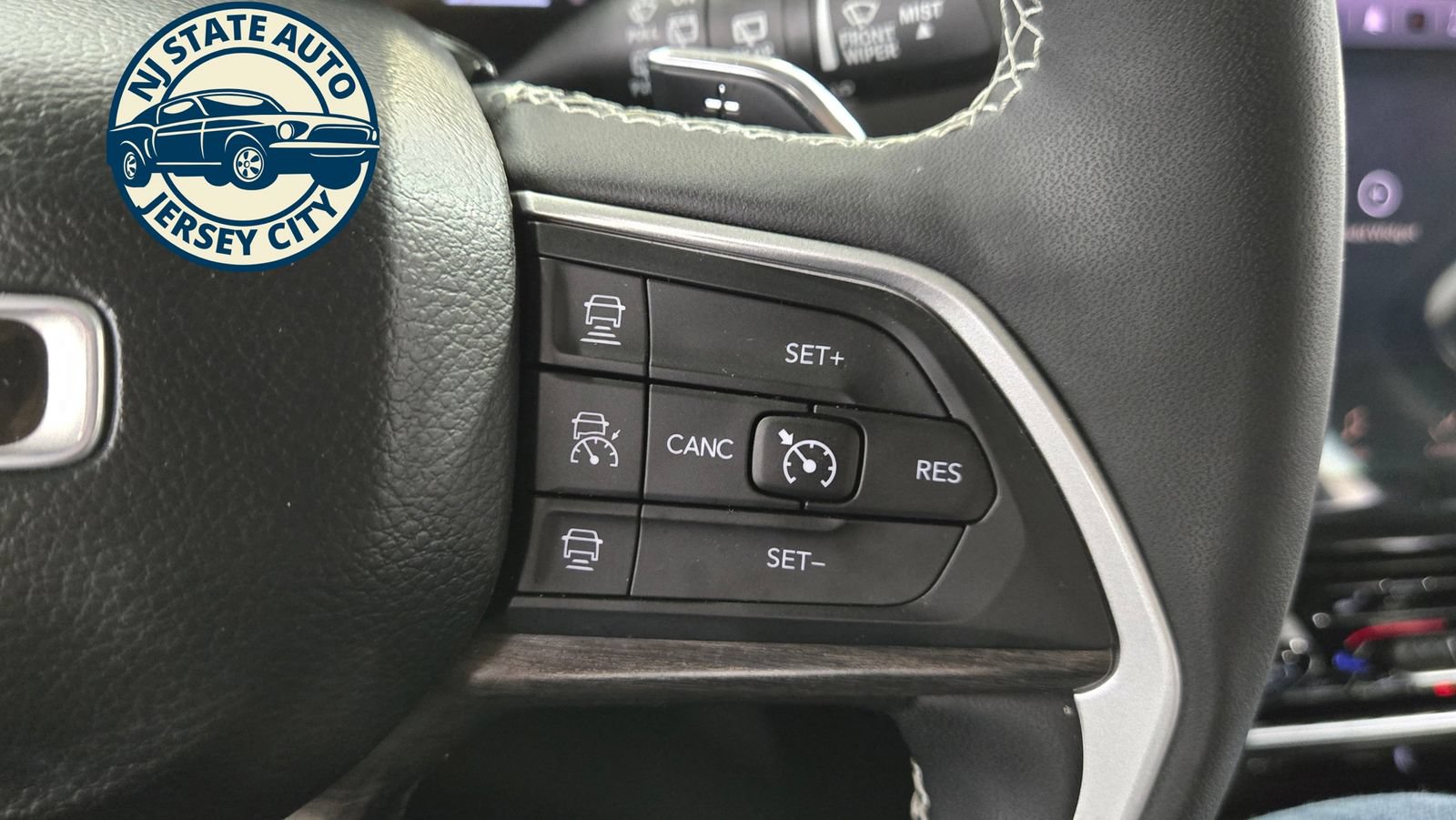 Used 2023 Jeep Grand Cherokee 4WD 4xe image 14