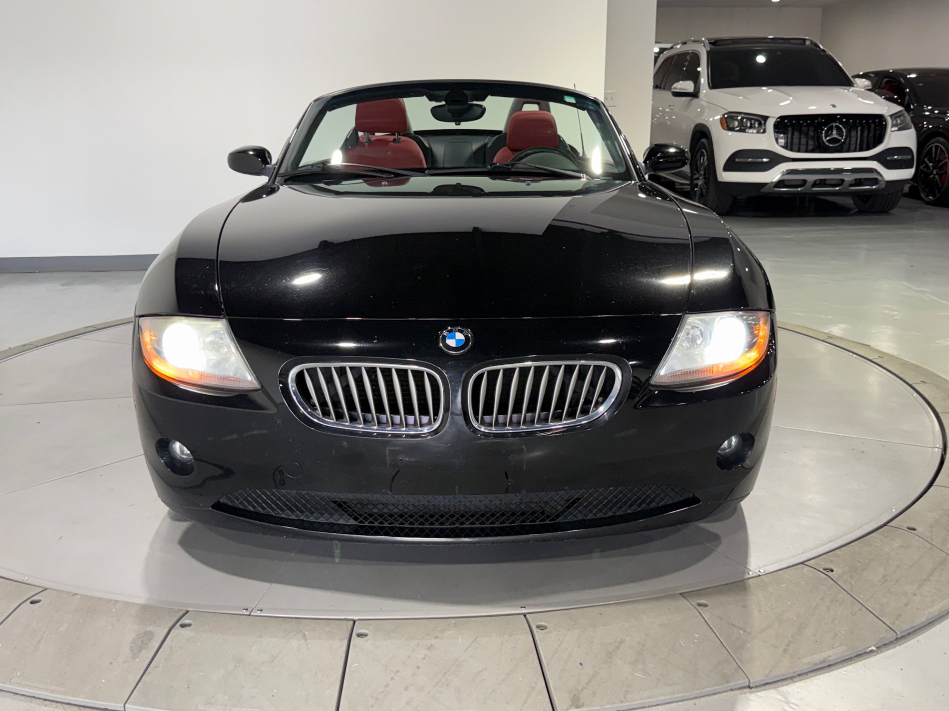 Used 2005 BMW Z4 3.0i RWD image 4