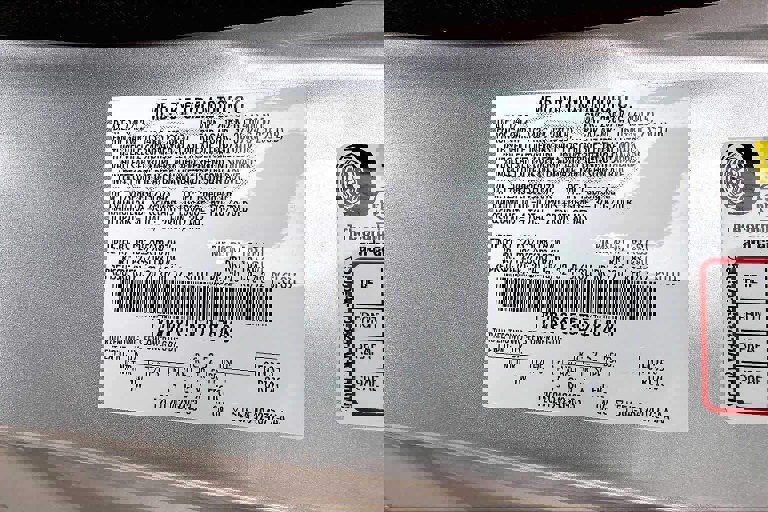 Used 2013 Ford Mustang GT image 33