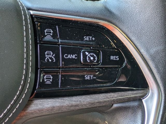 Certified 2022 Jeep Grand Cherokee L Overland w/ Luxury Tech Group IV AWD/4WD image 19