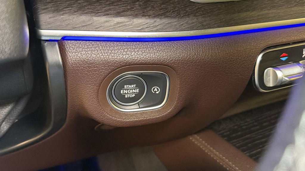 Used 2022 Mercedes-Benz GLE 350 4MATIC w/ Premium Package image 31