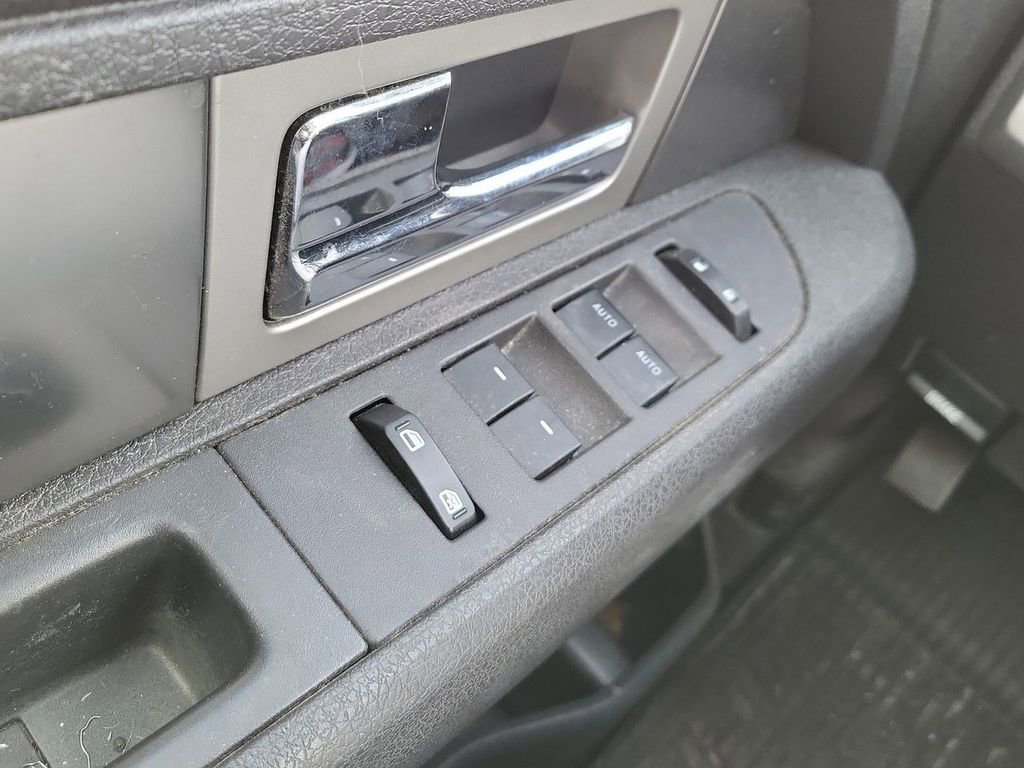 Used 2014 Ford F150 FX4 w/ Equipment Group 402A Luxury image 28