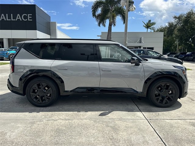 Used 2026 Kia EV9 Land w/ Nightfall Edition Package image 5
