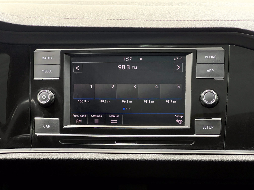Used 2019 Volkswagen Jetta SE FWD image 23