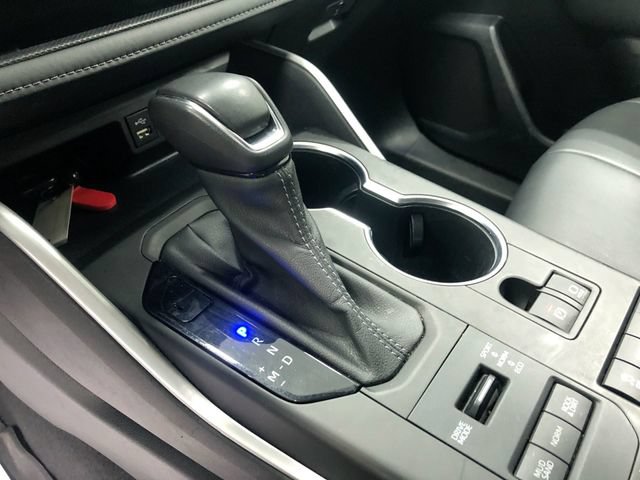 Used 2022 Toyota Highlander XLE AWD/4WD image 25