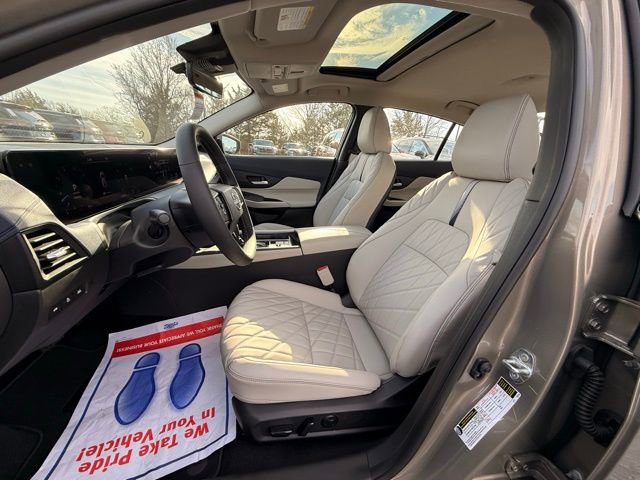New 2026 Nissan Sentra SL w/ Floor Mat Package image 12