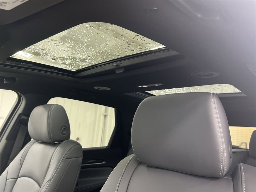 Used 2023 Buick Enclave Essence w/ Experience Buick Package image 18