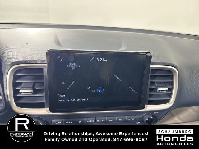 Used 2022 Hyundai Venue Limited FWD image 6