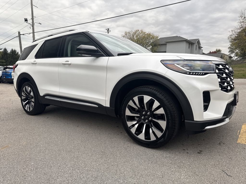 New 2026 Ford Explorer Platinum image 4