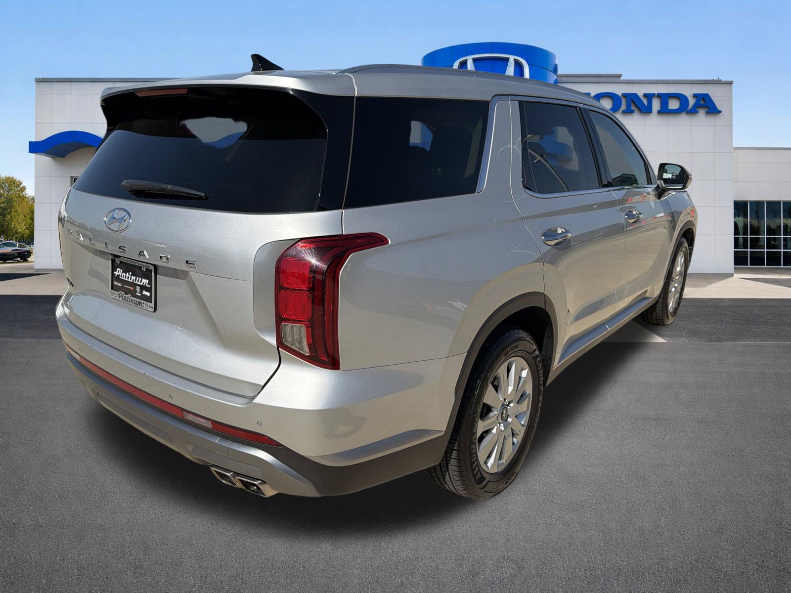 Used 2024 Hyundai Palisade SEL FWD image 5