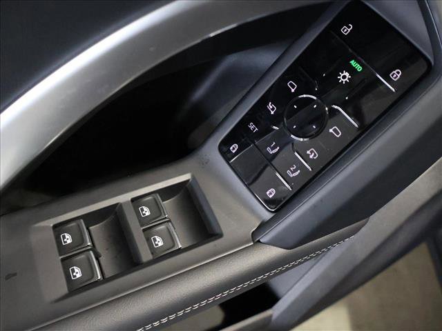 Used 2025 Audi Q5 Premium w/ Convenience Package image 12