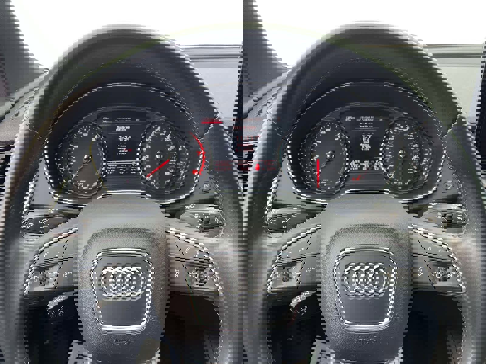 Used 2021 Audi Q5 Premium w/ Convenience Package image 28