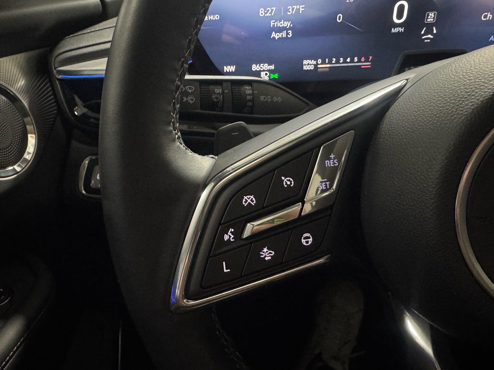 Used 2025 Buick Enclave Avenir w/ Super Cruise Package image 28