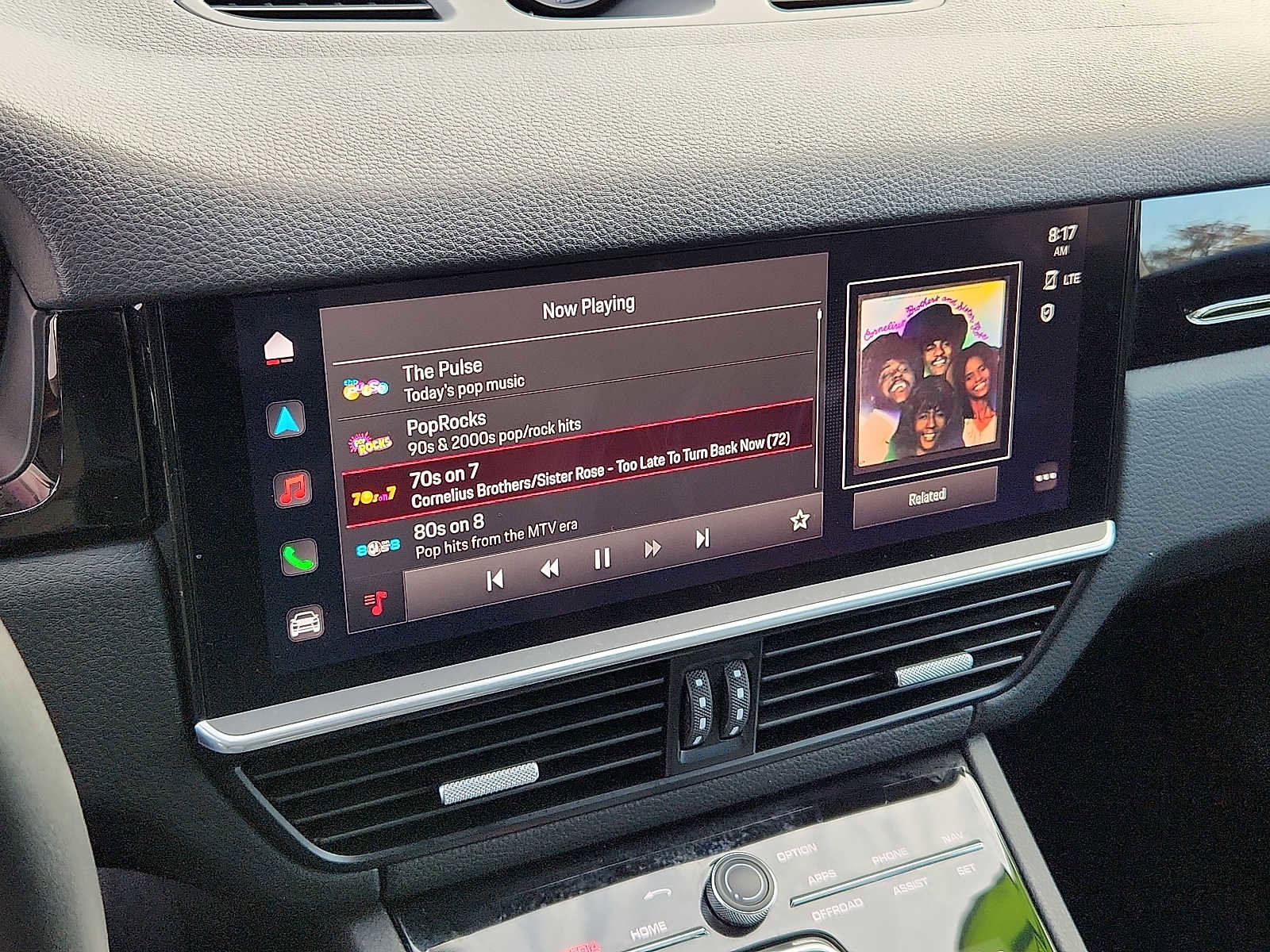 Used 2022 Porsche Cayenne Platinum Edition image 16