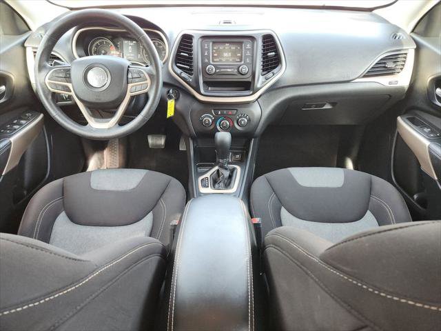 Certified 2017 Jeep Cherokee Sport image 12