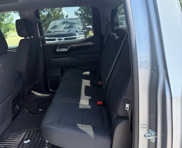 Certified 2023 Chevrolet Silverado 1500 LT AWD/4WD image 8