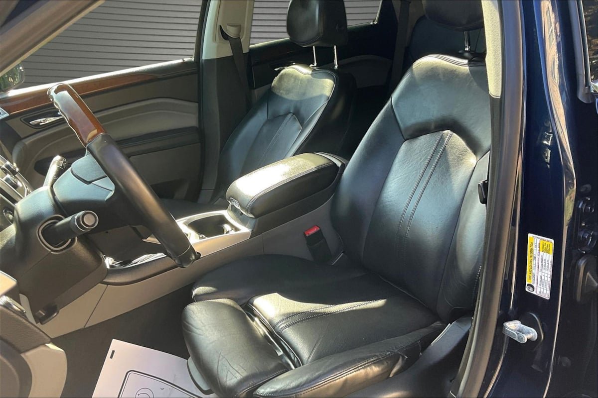Used 2011 Cadillac SRX Luxury AWD/4WD image 20