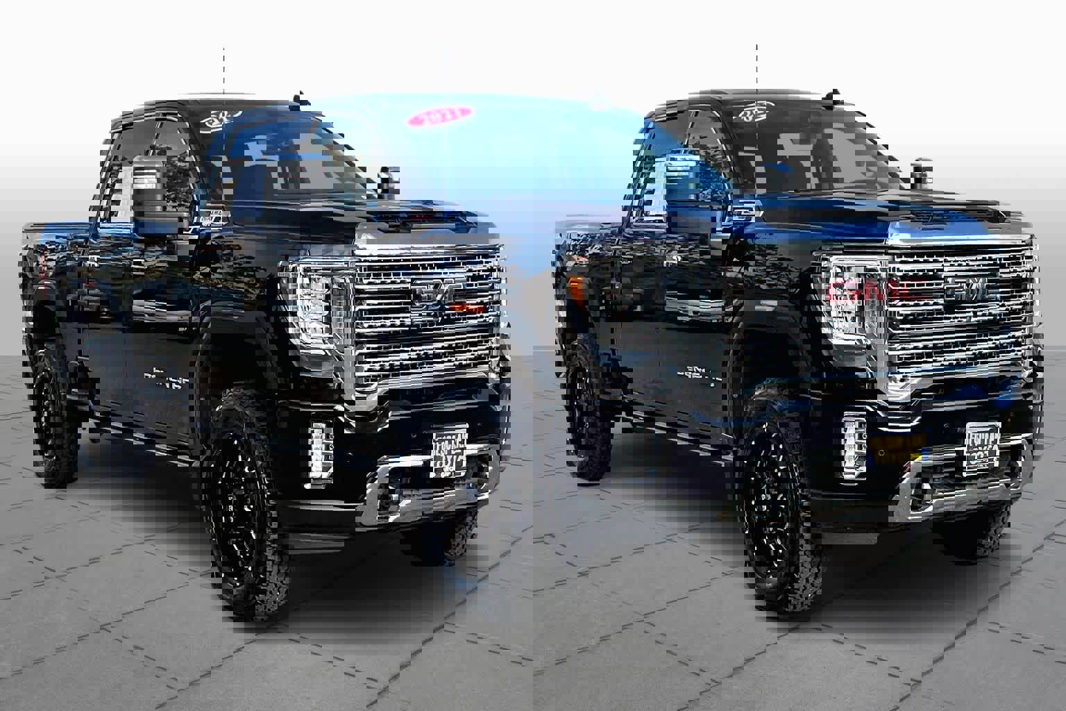 Used 2021 GMC Sierra 2500 Denali w/ Denali Ultimate Package image 2