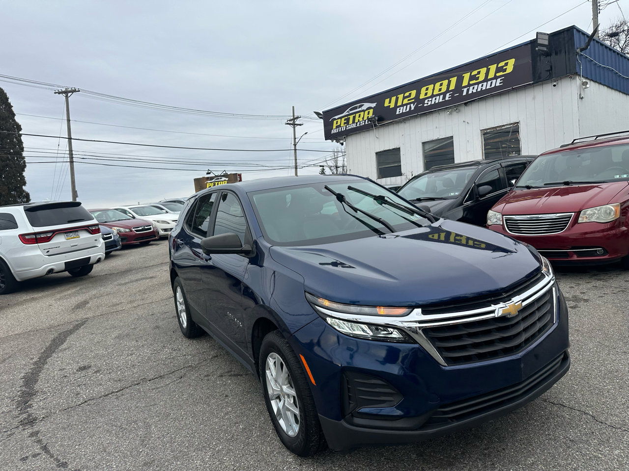 Used 2022 Chevrolet Equinox LS image 3