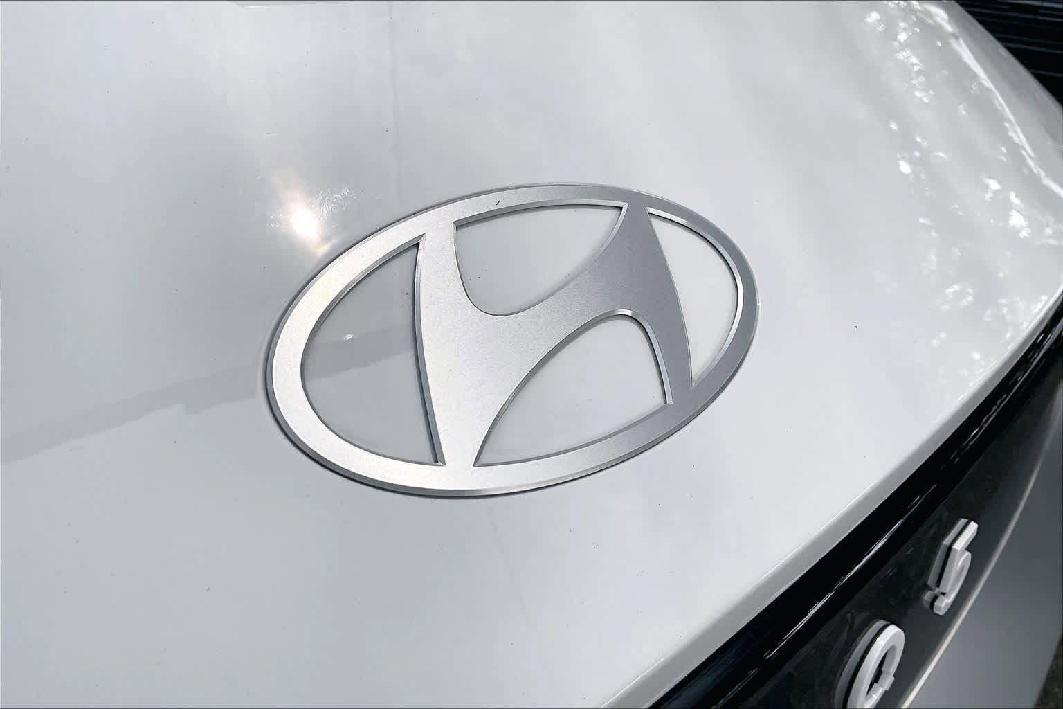 Certified 2026 Hyundai Ioniq 5 SEL RWD image 30