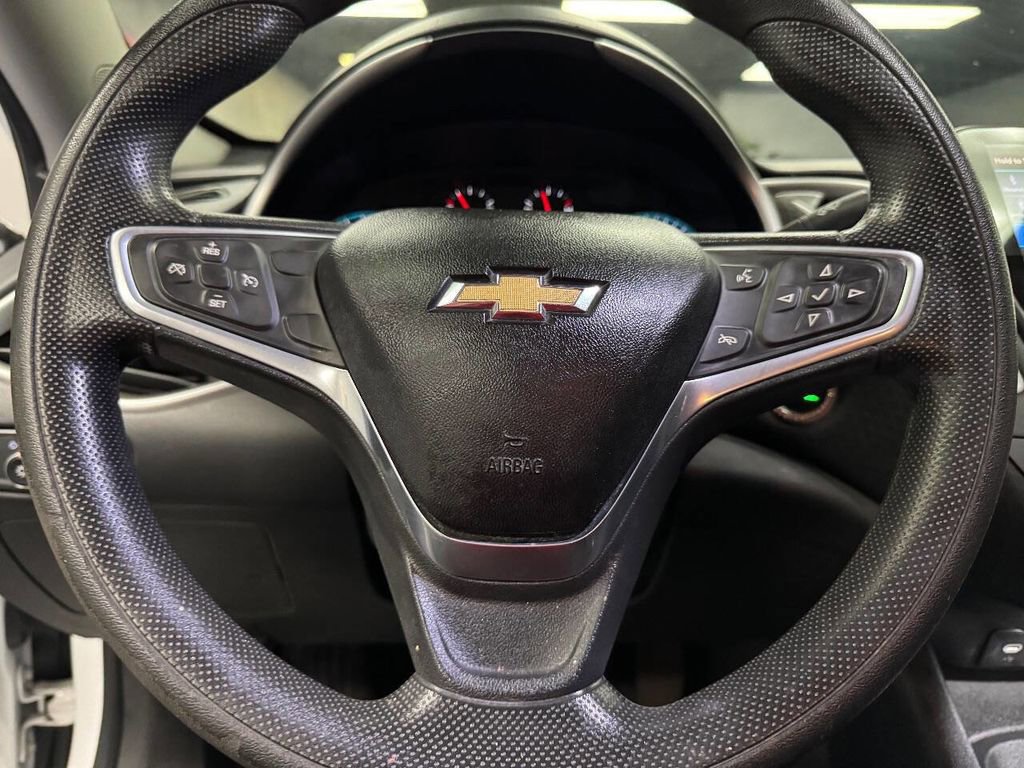 Used 2019 Chevrolet Malibu LS image 24