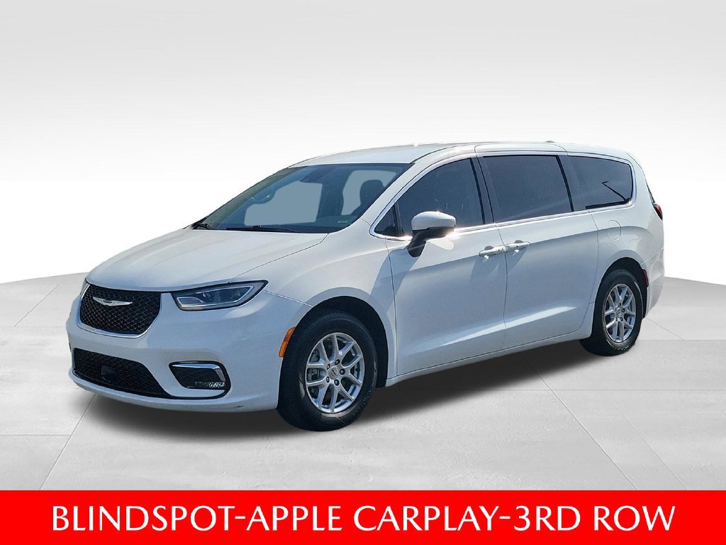 Used 2023 Chrysler Pacifica Touring-L