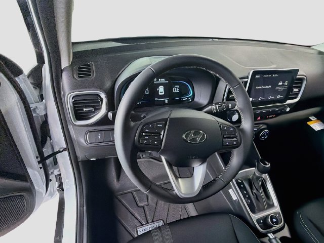 New 2026 Hyundai Venue SEL FWD image 11