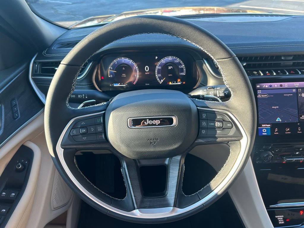 New 2025 Jeep Grand Cherokee Limited image 8