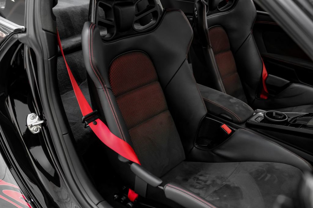 Used 2025 Porsche 911 GT3 RS w/ Weissach Package RWD image 40