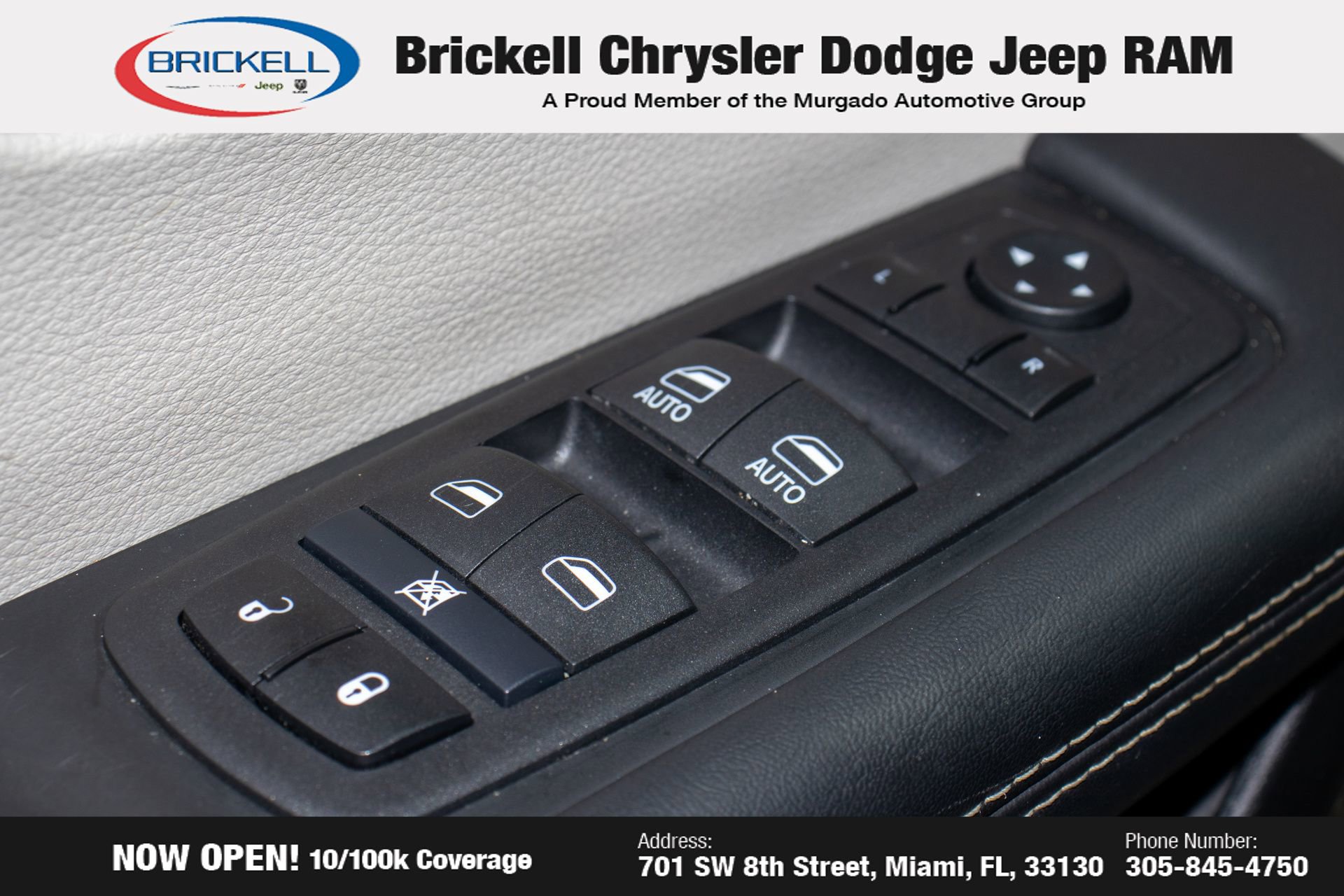 Used 2024 Chrysler Pacifica Touring-L image 26