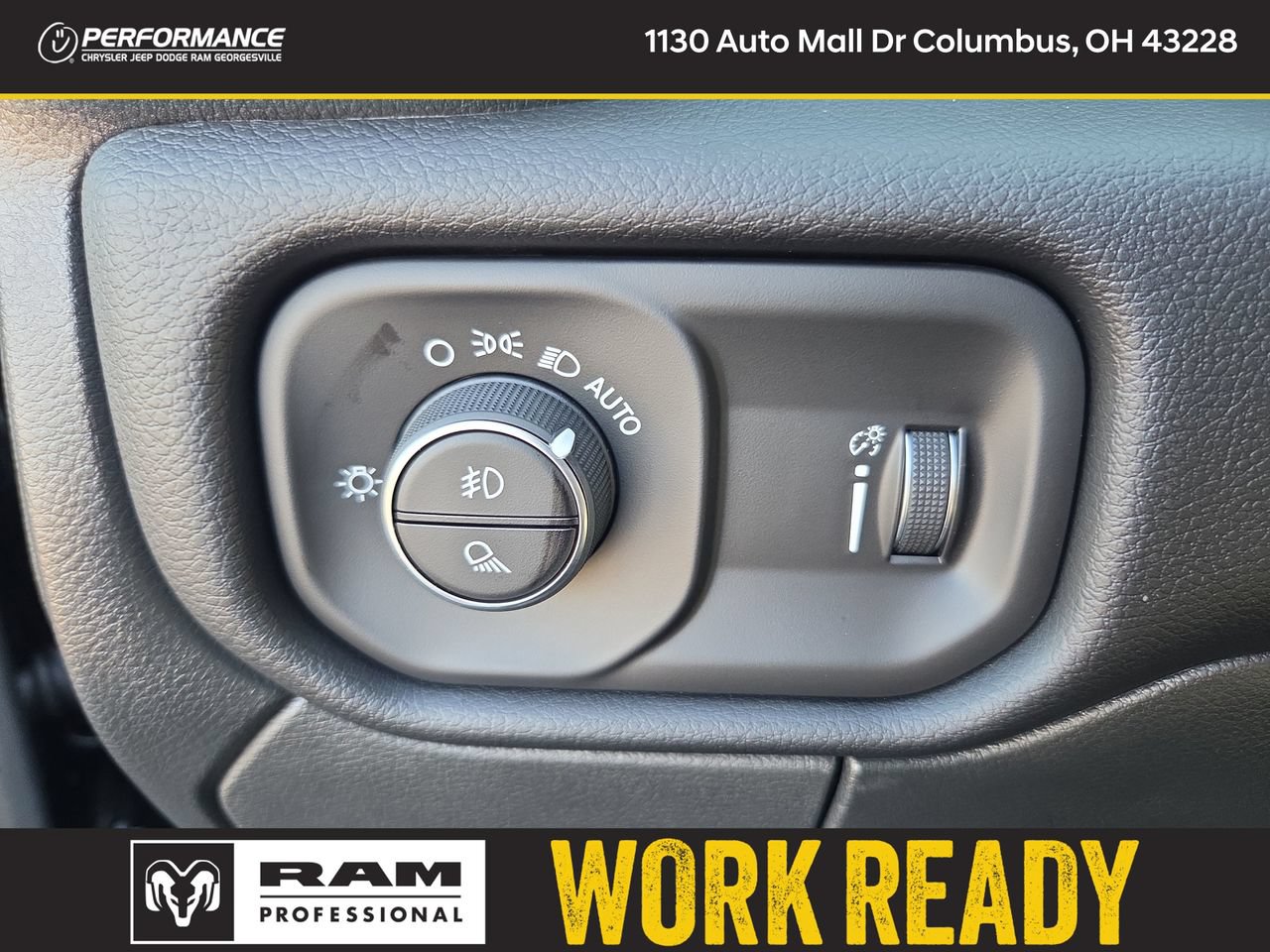 New 2026 RAM 2500 Big Horn AWD/4WD image 33