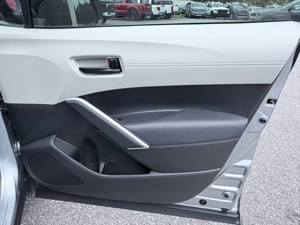 Used 2022 Toyota Corolla Cross L FWD image 26
