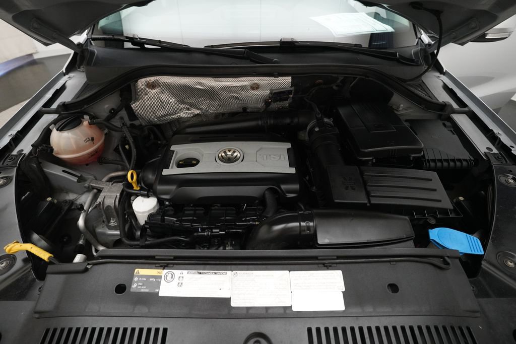 Used 2015 Volkswagen Tiguan S AWD/4WD image 3