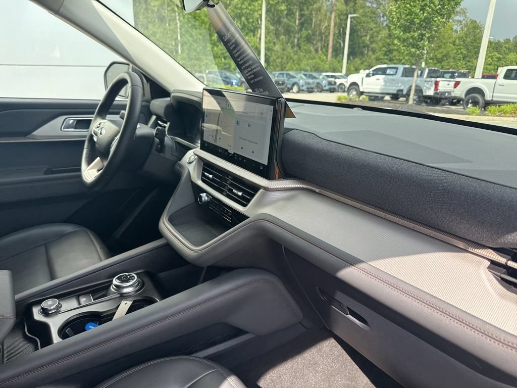 Certified 2026 Ford Explorer Active w/ Active Comfort Package RWD image 26