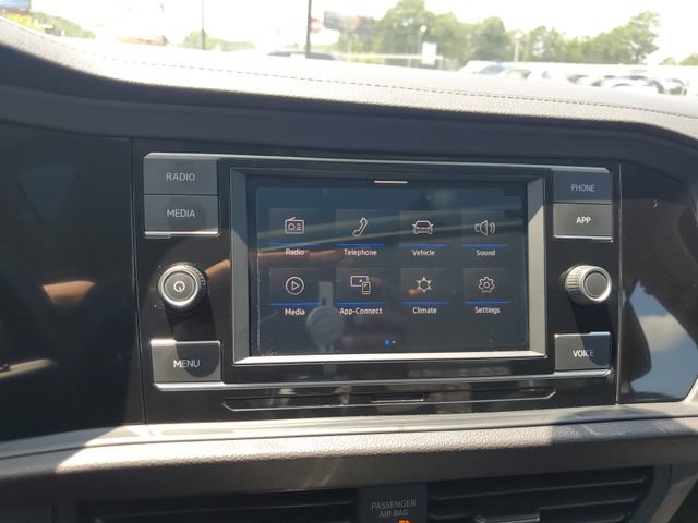 Used 2023 Volkswagen Jetta SE FWD image 30