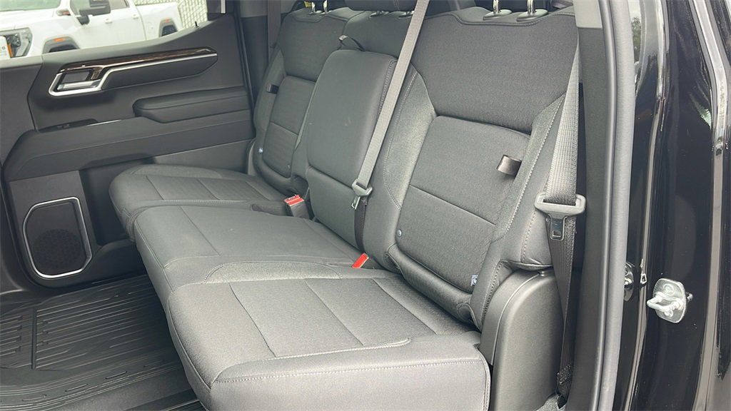 New 2026 GMC Sierra 1500 Elevation image 13